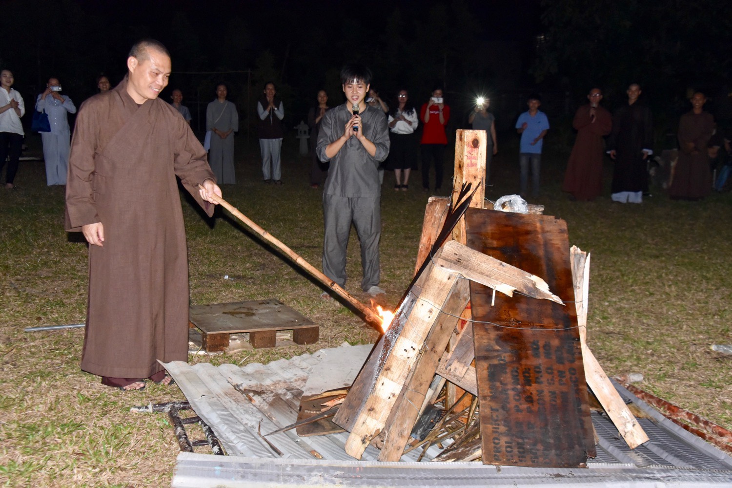 ĐÊM LỬA TRẠI KHOÁ TU “CÓ MẶT CHO NHAU” LẦN THỨ 35