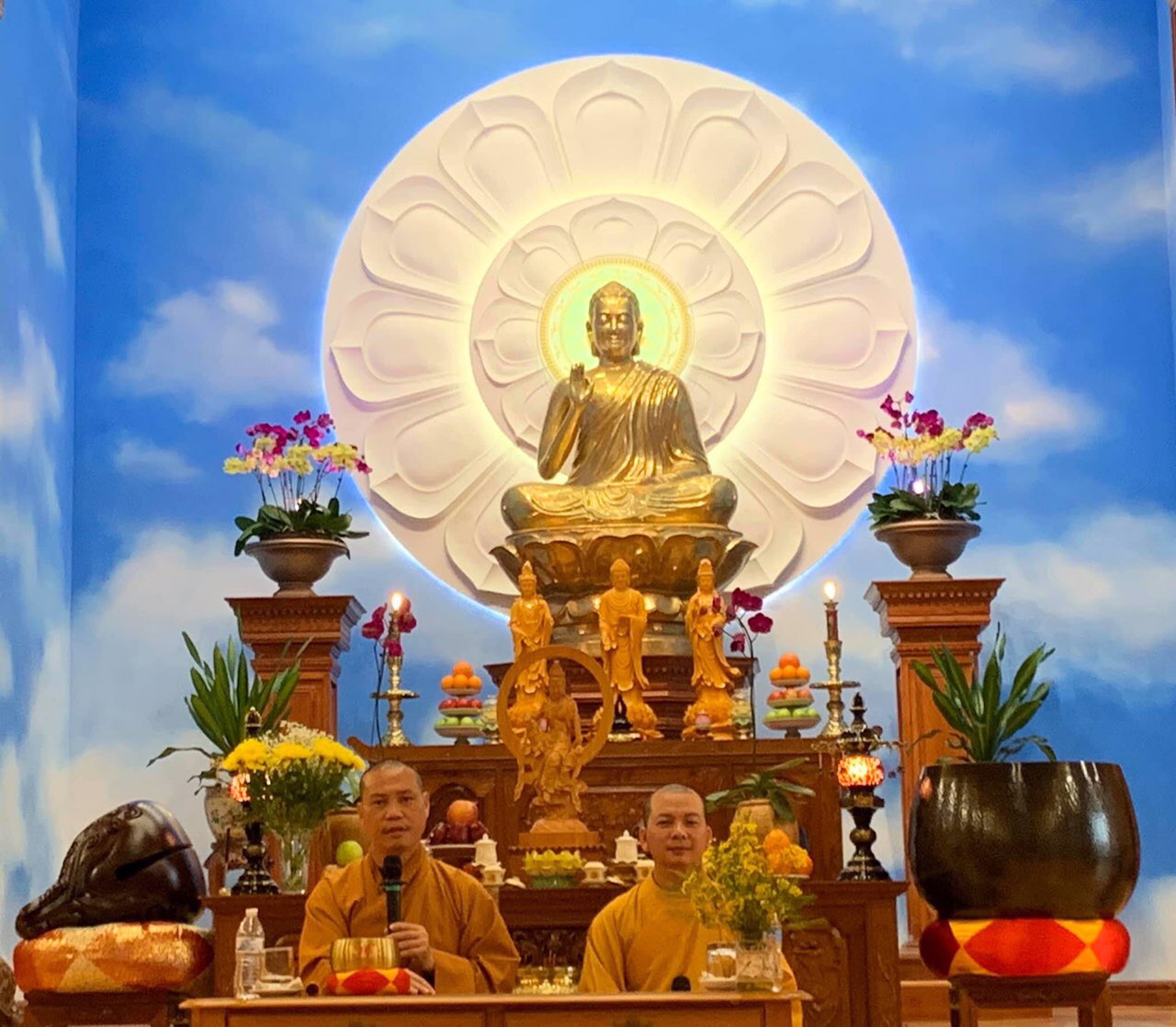 Pháp thoại “Thiết Lập Nền Tảng Đạo Đức” tại chùa Trúc Lâm Chicargo.