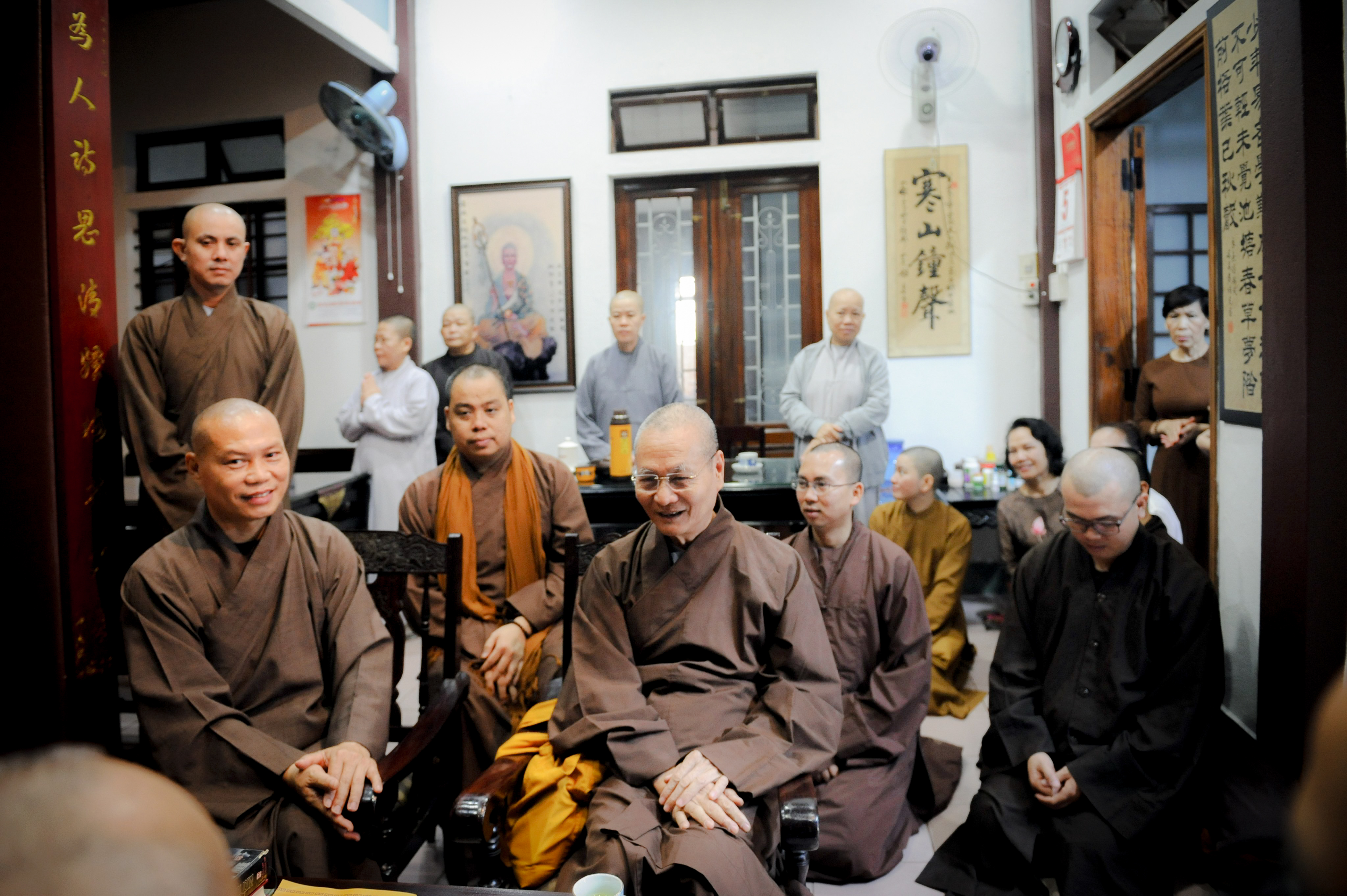 Ban Văn hoá Phật giáo TP. HCM kết hợp cùng Ban Trị sự Phật giáo Q.12 thăm và cúng dường BTS GHPGVN tỉnh Thừa Thiên Huế và các từ viện